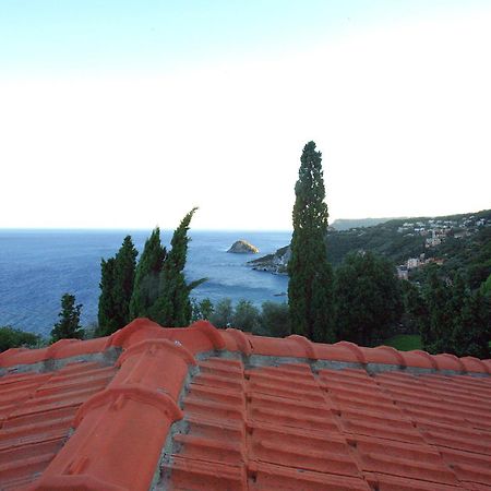 Residence Borgo San Sebastiano Bergeggi Exterior foto