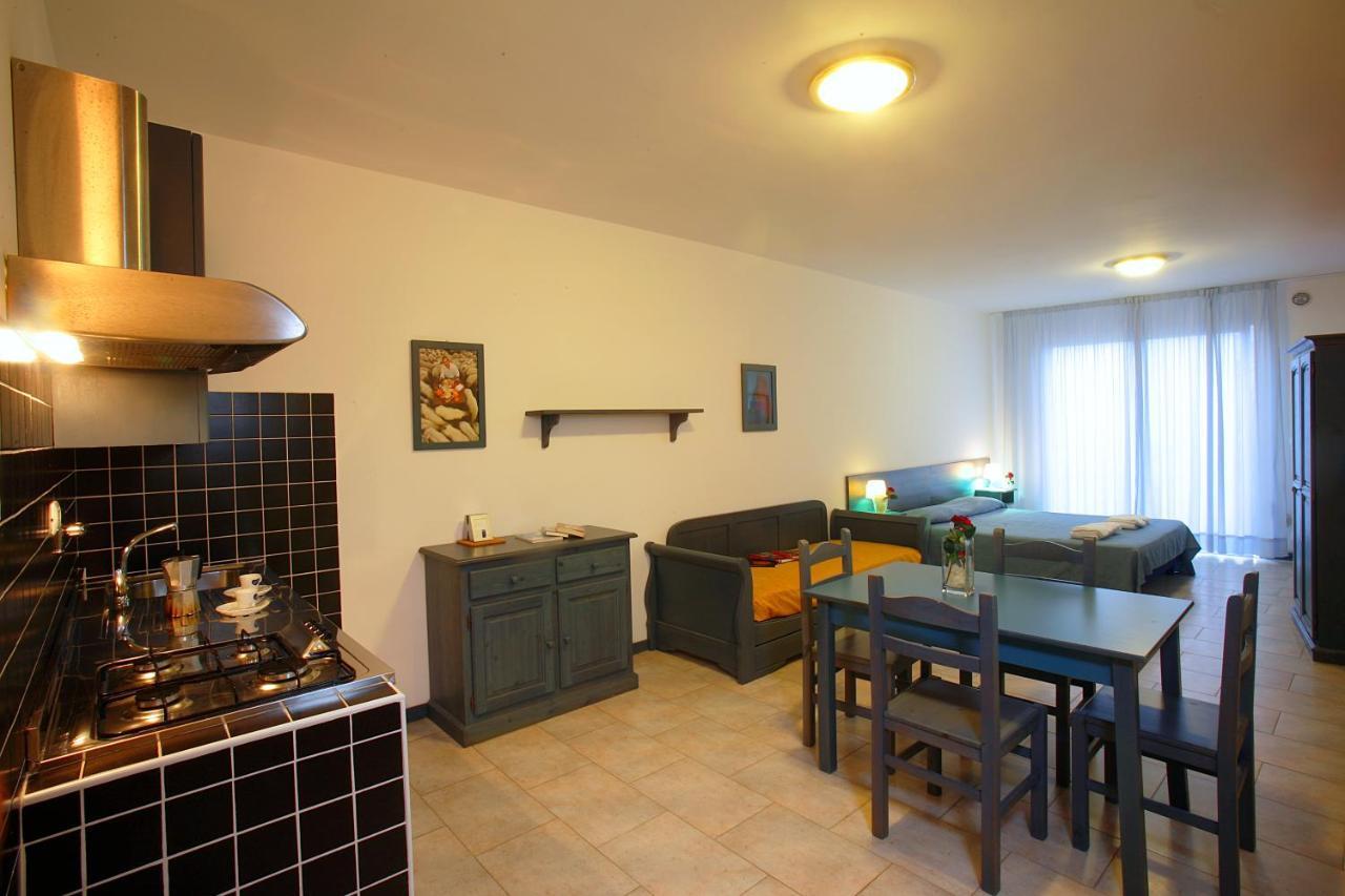 Residence Borgo San Sebastiano Bergeggi Quarto foto